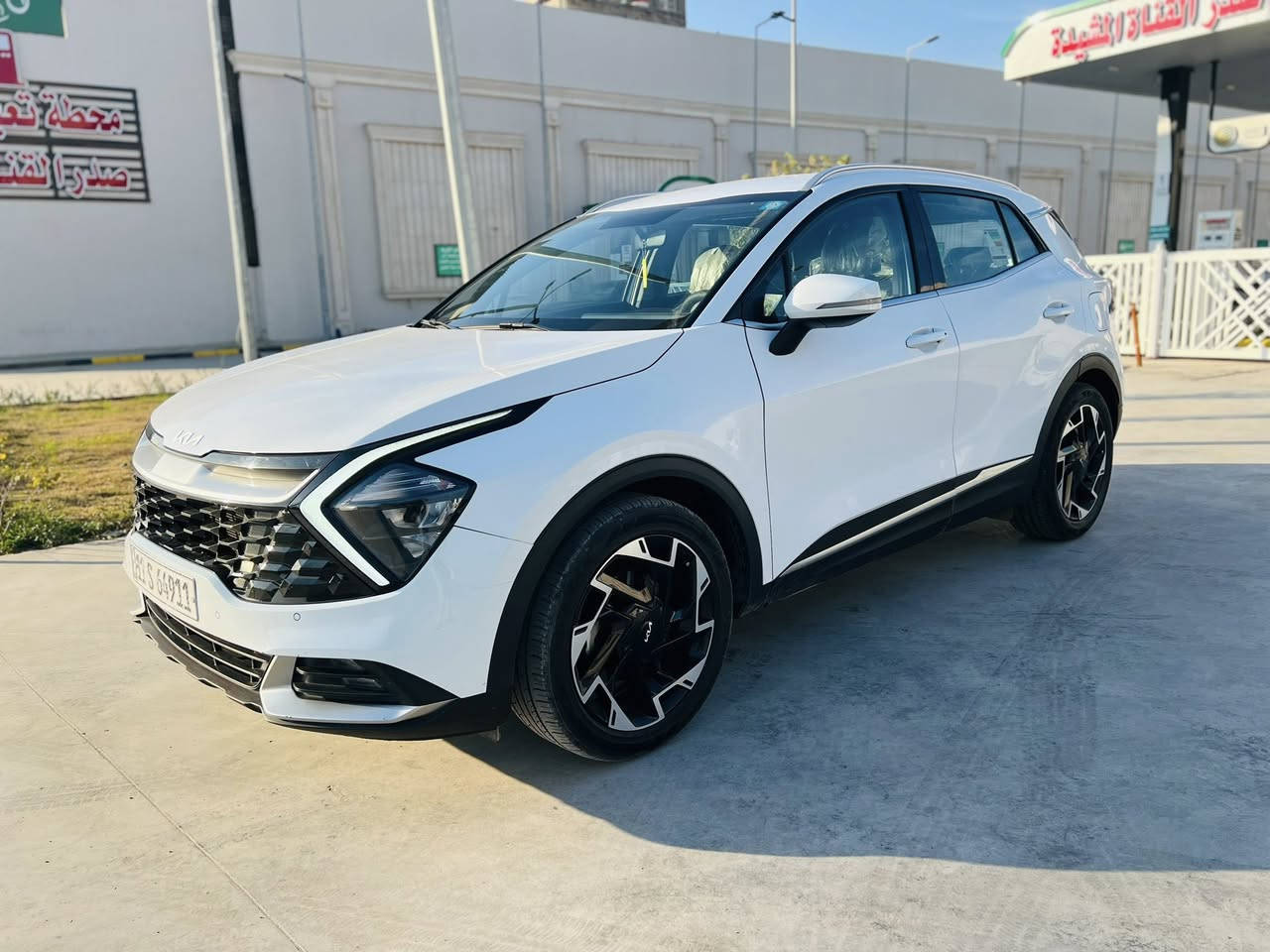 سلام عليكم
سبورتج 2023 خليجي مكفوله كفاله عامه
المواصفات بصمه تشغيل تشغيل عن بعد تحكمات اربع انضمه قياده شفتات ستيرن  وبعد بيها هواي مواصفات حلوه 
ماشيه 30 
السعر 213 وبيها مجال 
مكان سياره قرب سيطره الشعب الجديده
 ***********
