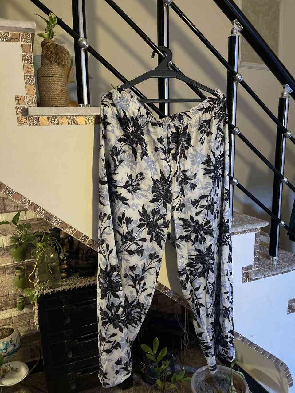 سوت كامل صيفي
قياس 2xl 
مريح بلبس 
موجود داخل بسمايه


**إذا كنت صاحب هذا الإعلان وتريد حذفه لأي سبب، رجاءا أرسل رسالة إلى الدعم الفني**