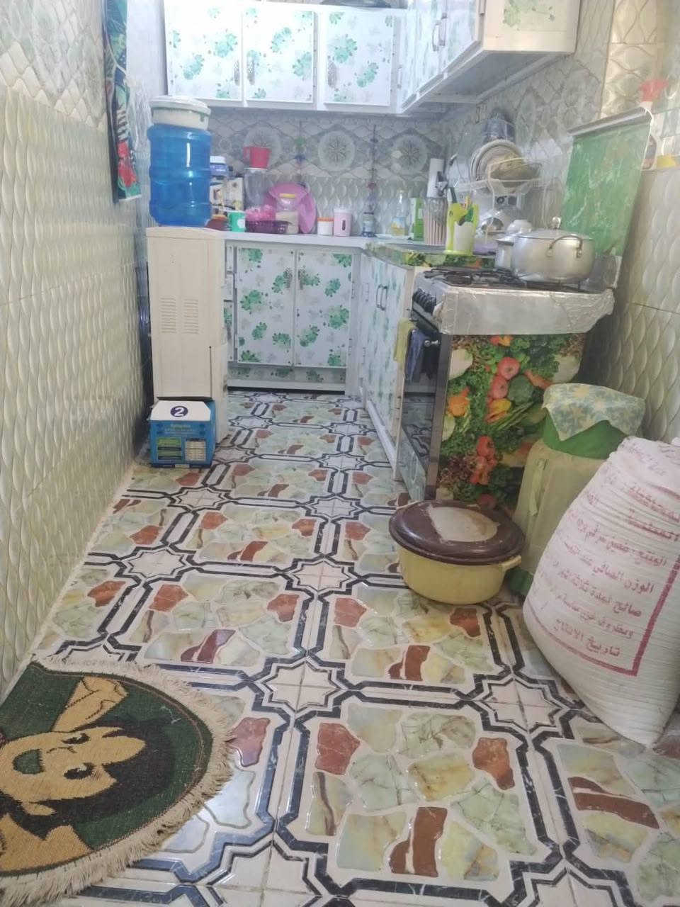 بيت الشعلة 
مساحة ٦٥ واقع حال ١٠٠ مربع
غرفتين صاله استقبال مطبخ صحيات تفاصيل خاص


**إذا كنت صاحب هذا الإعلان وتريد حذفه لأي سبب، رجاءا أرسل رسالة إلى الدعم الفني**