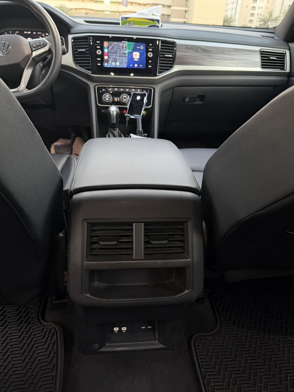 Volkswagen -ATLAS
Model 2023
Banen 
Km 56000 
السيارة جدا نظيفة ما بيها اي مشاكل اريد ابيعها اريد اشتري سيارة اكبر باتري جديد بيها زوج تايرات خلفي جديد انا صاحبها كبل انقل باسمك السياره حادثها جاملخ خلفي وباب ورة السائق مبدل نفس اللون بيها صبغ دعامية خلفية اي سؤال راسلني خاص اني اجاوبك السعر 270$


**إذا كنت صاحب هذا الإعلان وتريد حذفه لأي سبب، رجاءا أرسل رسالة إلى الدعم الفني**