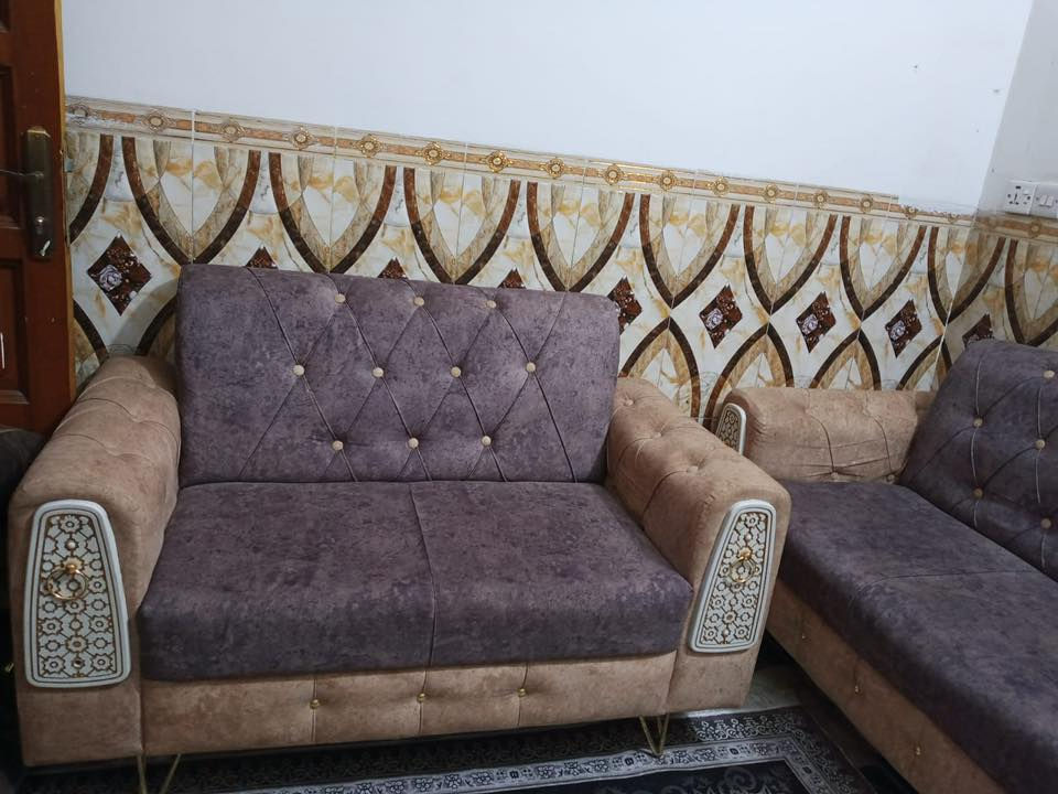 تخم جديد 10 مقاعد بحاله ممتازه بدون اي ضرر سعره 300 الف قفل مكاني بغداد العبيدي شارع عشرين الرئاسه وهذه رقمي للتواصل ***********
