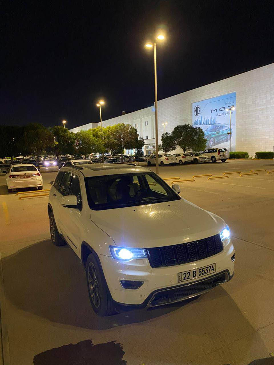 Jeep Grand Cherokee 2019 limited
جێب گراند چێروکی لمتد 2019
خەلیجی سفڕی کوردستان
94000 mile ڕۆیشتیە
تا بڵێی سەیارەکی خاوێنە 
پانۆڕاما
دەبلئەکسل
کوشین کارەبایی و جلد سارد و گەرم
سێ شاشە شاشە گەورە
کاڕپلەی و ئەندرۆیدئۆتۆ
ڕادار
بەسمە
ناو کرێمی
ڕەنگ سپی
ئۆتۆ ستۆپ
ئۆتۆ ستاڕت (لە ترافکلایت دەگوژێتەوە)
ڕاگری نشێوی
سبوغێکی کەمی هەیە

نرخ 275$
ڕەقەم *********** أربيل, العراق
