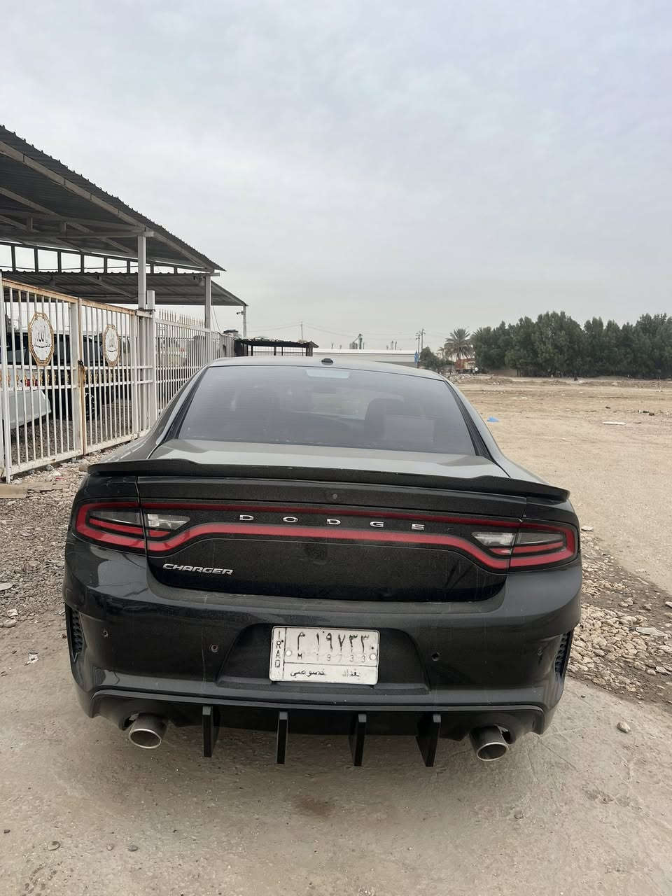 السلام عليكم
جارجر 2018 sxt 
رقم بغداد باسمي 
محدثه تحديث دعاميات و بنيد و وياله 
صبغ جاملغ + باب دواخل كفاله 
ماشيه 122 الف مايل قابل للزياده 
مكاني الحله 
للاستفسار ***********
