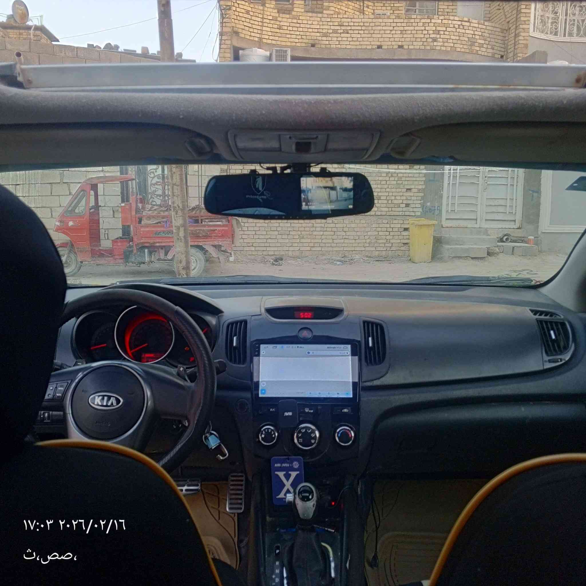 السلام عليكم فورتي كوبيه 2011بسمي رقم انكليزي محرك دوش صبغ حزام بدون تكم وشواصي ولغود مكفولات محرك دوش 1600 سياره بيهه نواقص بسيطه مكاني البصره سعرهه 75وبيهه مجال***********
