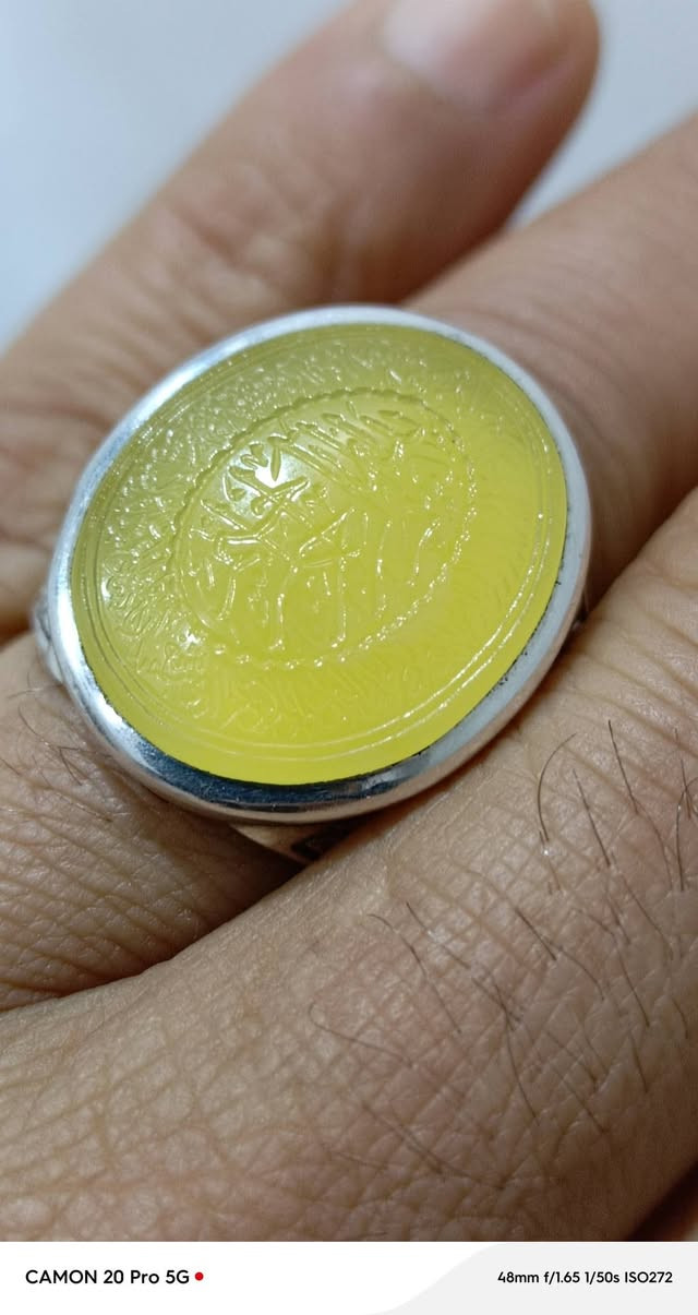 السلام عليكم 
للبيع تحفه جميله جداً من العقيق اليماني مخطوط ايت الكرسي المباركه للبيع ***********
