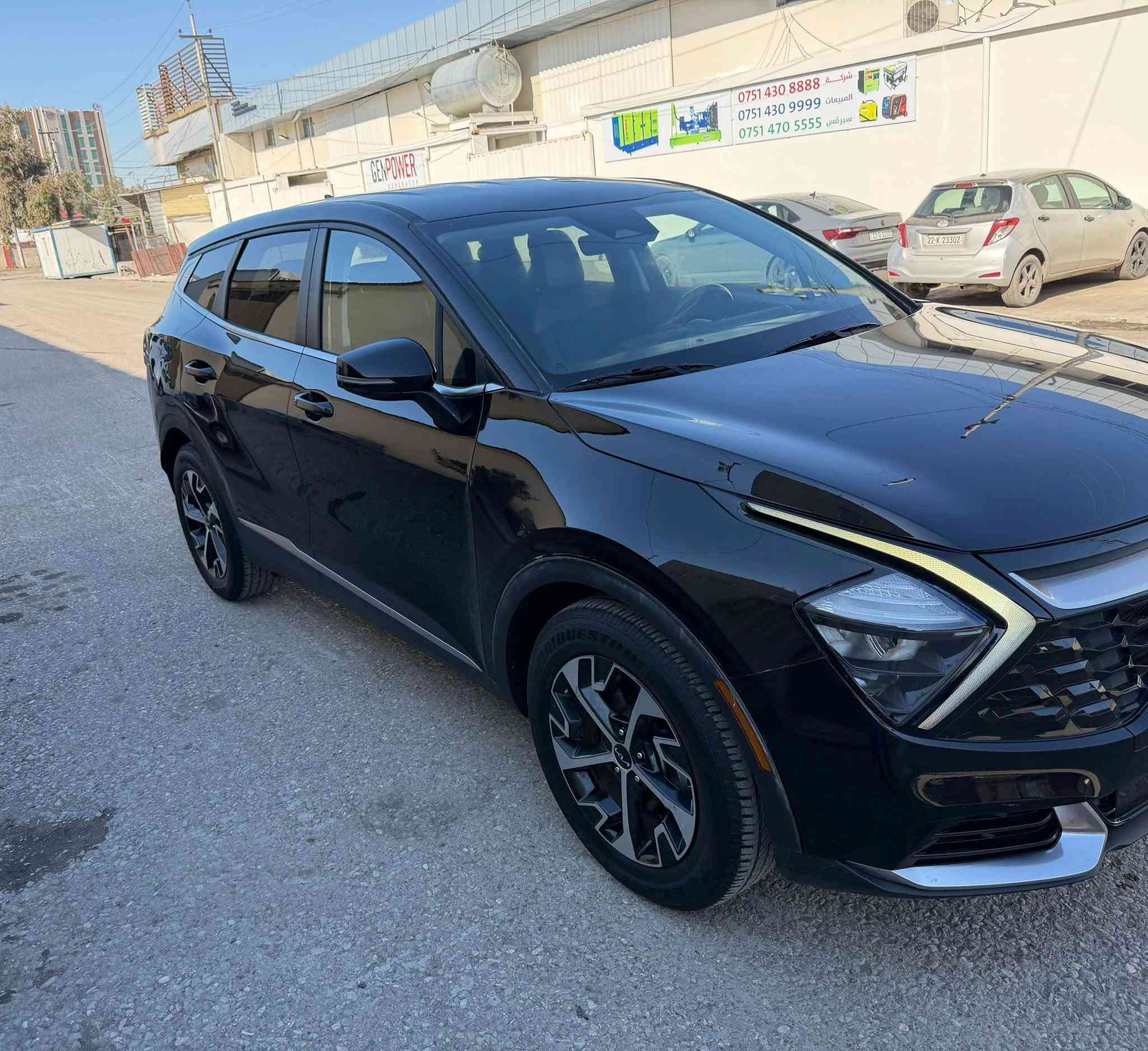 2023 KIA SPORTAGE, EX
وارد امريكي موديل 2023 
اللون اسود
سعر مناسب جوه السوق 🔥🔥
رقم  السيارة أربيل 
سعر  17500$
رقم الشاصي 5XYK33AFXPGO34973
ماشيه 35ألف mi
حادثها جاملغ امامي السكن مصبوغ و الجاملغات الخلفية 
بيها شبر صبغ+ شبر صبغ الصندوق
ارباك بردة و كشن فقط مفتوح
تصليحها درجة اولى على أيدي مال جناي .
المواصفات.. 
بصمة وبصمة ابواب 
تشغيل عن بعد 
إشارات ضوئية بالمريات مع نقاط عمياء 
شاشه متصلة 
تبريد لمس جهتين قطعتين 
كشنات جلد كهرباء 
تدفئه بالكشنات مع تدفئه ستيرن
هاندبريك بصمه
حساسات و رادار 
منافذ شحن أمامي خلفي 
ثلاث أنظمة قياده
اوتو هولد 
اوتو ستوب
تحديد مسار 
مانع انحدار
لايت زنون 
مكان السيارة اربيل
‏ ‭***********‬
‏‭***********
