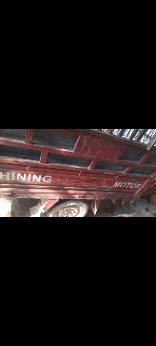 اكو هاي الستوته كلشي مابيها بس تنقيص المحرك والله ماشاء الله مثل الطير الكهربائية حلوه مابيهن شي ودبلات جديد اريد بيعهااااوتوصلو وياي خاص او عل وتساب***********سعرهاا750
