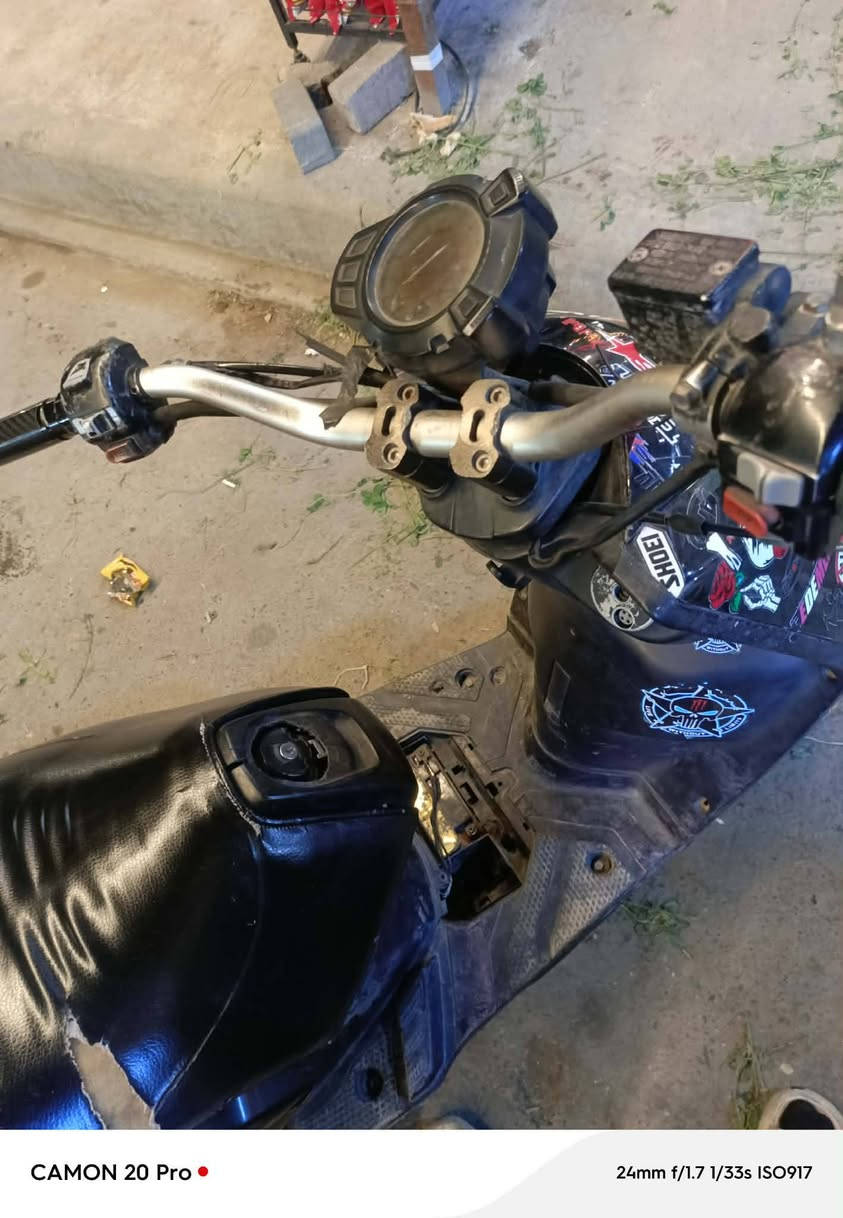 السلام عليكم سكنس جبلي للبيع دراجه بيه صوت بس بلكلج المامي دراجه يرادله ترتيب نقص بس قبق باتري وقبق بانزين سعر 600وبيه مجال مكاني بغداد حي اور رقمي***********
