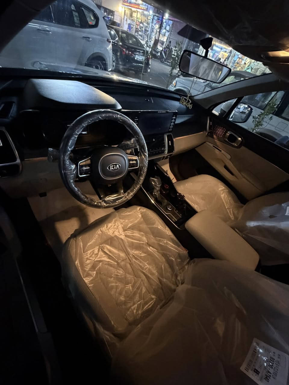 سلام عليكم سورنتو حليجي موديل 21 
كفاله عامه عده شبر بارد بل باب 
ماشيه 47 
العنوان بغداد الاعظميه 
السعر 260 وبي مجال 

***********
