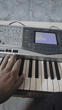 ياماها 1000 للبيع
السعر ٤٥٠ الف 
نسبة نظافة ٩٥% 
عنواني دهوك 
***********
***********
