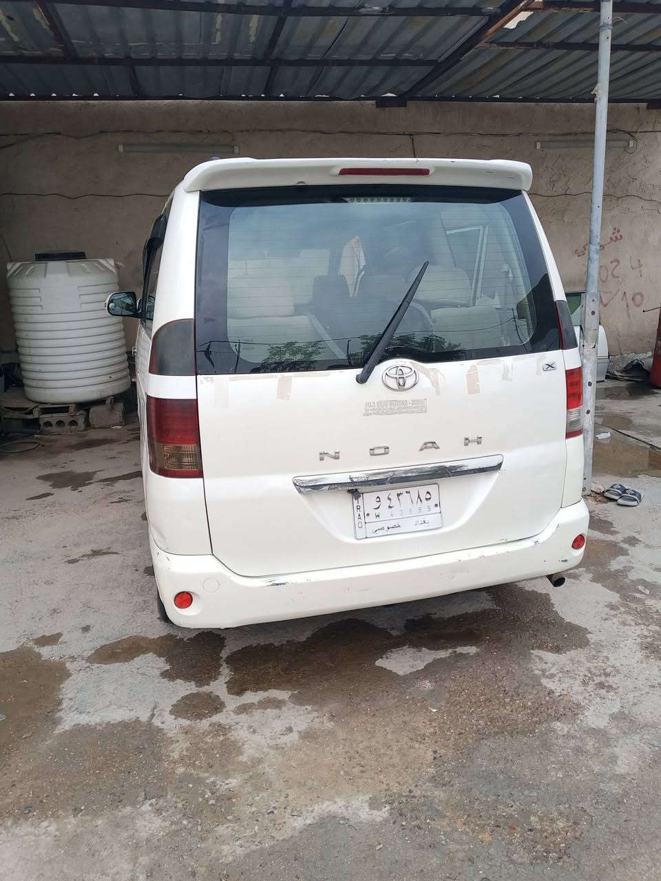 سلام عليكم سياره تويوتا نوها موديل 2005 تحويل ثاني يوم مشروع وطني مكفولة من الضربه والكصه وكافت الاصوليات حجم المكينة 2400 حداديه جاهزه تبريد شغال تخم تايرات جديد توني
 شاشه كامره خلفيه داخلهه بيجي    مرايات  شفط نضافه شرط مثل الي بل صوره 7 راكب  تبريد 3 قطع***********  كربلاء طويريج لسعر 95وبيها مجال
