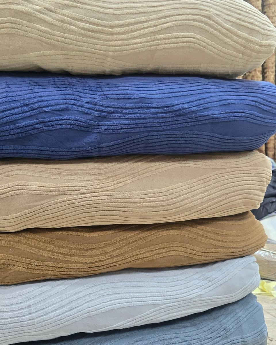 وصل الجديد من ماركه سيدار العالميه 
جديد غلاف تخم قنفات تركي 
تلبيسة تخم ليكرا 
جاكار مقدف 
خامة ثقيل درجة اولى 
المحتويات 10 قطع ( نظام تركي ) 

قنفات ثلاثية عدد 2
قنفات ثنائية عدد 1
قنفات احادية عدد 2
وجوه كوشات عدد 5
للتوصيل كافه محافظات


**إذا كنت صاحب هذا الإعلان وتريد حذفه لأي سبب، رجاءا أرسل رسالة إلى الدعم الفني**