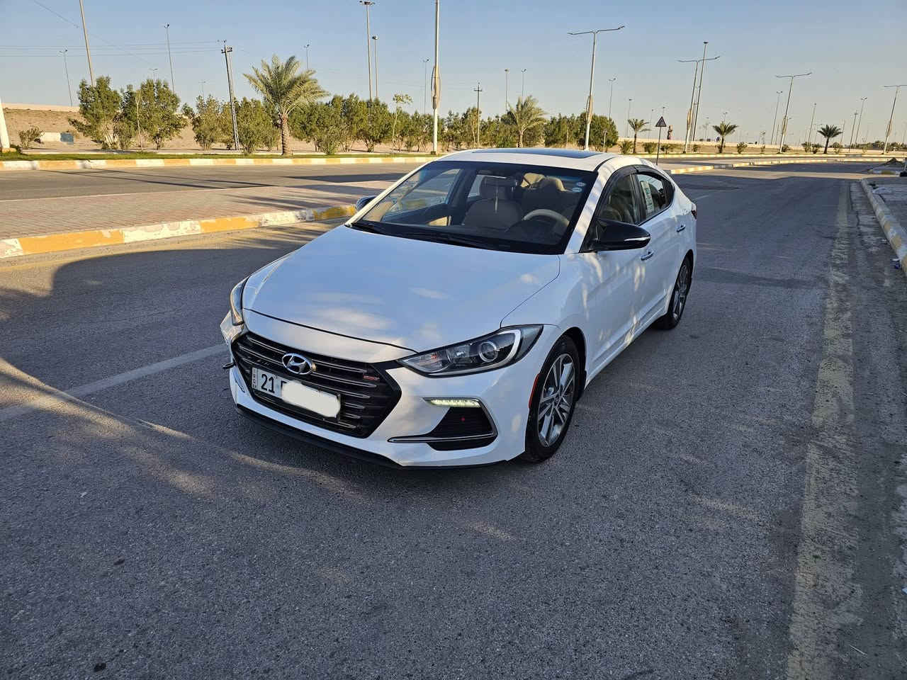 السلام عليكم
النترا 2018 خليجي
المواصفات فول 1/1 عده بصمه 
السياره بشرط بعدهه جديدة
 ماشيه 150
مكفوله كفاله عامه 
محرك 2000 دوش (سوبر)
حساس امامي خلفي  
لايت لد 
فتحه سلايت 
فول تحكم استيرن
قطعتين تبريد  
اشاير مري ومري شفط 
يدات نيكل
رقم سليمانية 
مكان الفلوجة 
رقمي ***********
