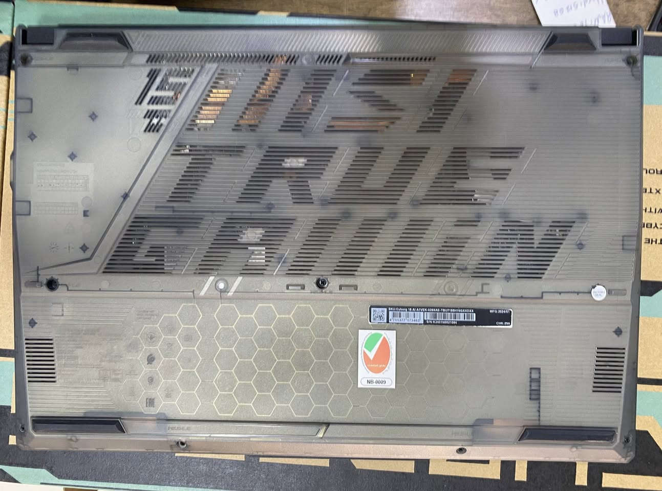 Msi Cyborg 15 AI A1VEK
CPU:  ULTRA 155H
RAM: 16Gb DDR5 5600 MHZ
HARD: SSD 512 
GPU: RTX 4050 6Gb
SCREEN: 15.6 IPS FHD
بيها خاصية الذكاء الصناعي  
المحلقات كاملة مع الكارتونة الاصلية استخدام قليل 

السعر : 1,250,000
السعر قفل لحد يكسر بيها مو شراي لا تعامل ولا تتواصل  

للتواصل: 
***********
