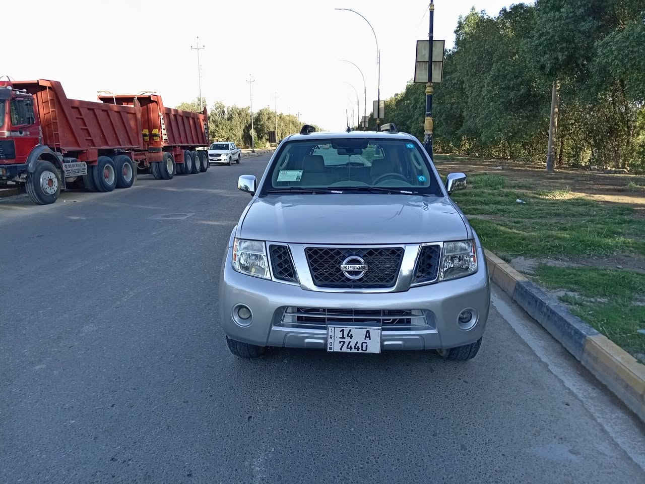 السلام عليكم ورحمة الله وبركاته *********** نيسان باثفندر 2009 وارد خليجي سعودي محرك 6 سلندر 4000 رقم بصره دولي الجديد بسمي سياره جديده 7 راكب 3 قطع تبريد دشبول ارماده شاشه كامره فور ويل فتحه سقف السياره مكفوله كفاله عامه بدون صبغ كير ومحرك وحداديه وتخم تاير وغرفه وتبريد ثلج الكل جديد العنوان كربلاء الشراي يتصل غير متواجد عل فيس السعر 98 وبيه مجال
