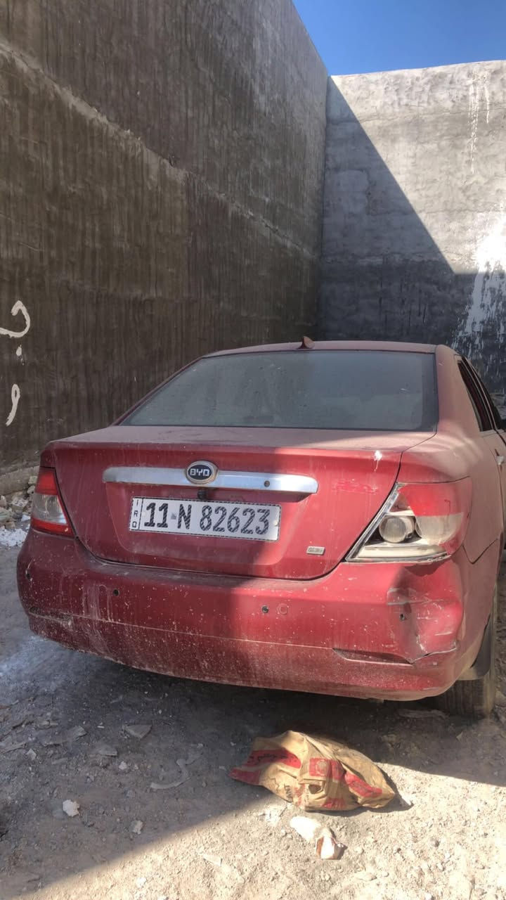 الله يجفيكم الشر و السلام عليكم بي واي دي اف ٣ موديل ٢٠١٢ رقم بغداد ب اسمي السياره على وضعه تنباع المكان بغداد السعر ٣٢ وبي مجال 
***********
