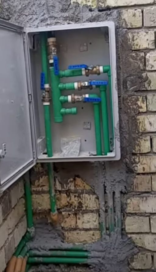 السلام عليكم يوجد حرفي تئسيس كهرباء ماء مجاري للتواصل ‏‪***********‬‏
