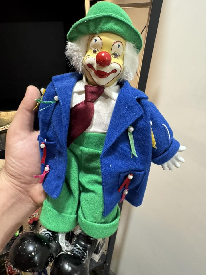 السلام عليكم . متوفر استفسار ع الخاص 💜


**إذا كنت صاحب هذا الإعلان وتريد حذفه لأي سبب، رجاءا أرسل رسالة إلى الدعم الفني**