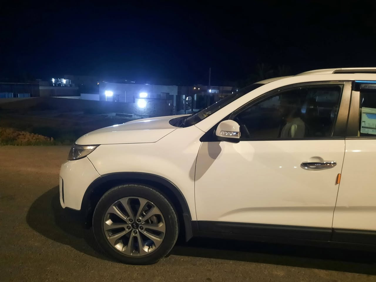 السلام عليكم للبيع سورنتو موديل 2014 خليجي مكفوله عدا لهلال مال جاملغ سايق شي بسيط  نضافه فول بصمه  بدون فتحه تايرات تخم تاير جديدد
نضام ترحيب  
تحويل ثاني يوم 
محرك 6 مفتوح 
السعر 170 بيهه مجال 
المكان الرمادي جزيره البعساف 
لل أستفسار ***********
