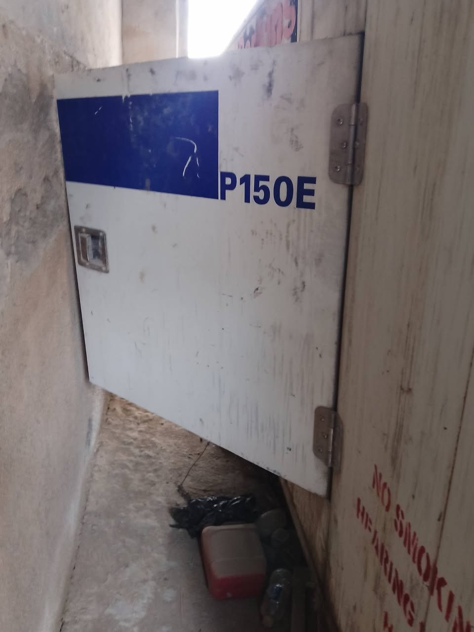 سلام عليكم مولد بيركنز 150 كيفي شغاله نكره المكينه صار فوك سنه مامشغليه لأن ماحتاجيناه جبناه الموقع والموقع حمله فقط 30 امبير جبنه اصغر منها المهم مكينه خير من الله تجي تشغل وتحمل عليه يله تأخذ وشرط بيركنز نكليزي مال مجمعات سكنية أو مواقع جبيره مكينه مامتوزين عليه سعرهه 50 وبيهه مجال الطيبين الاستفسار *********** الموقع الحسينية مال راشديه
