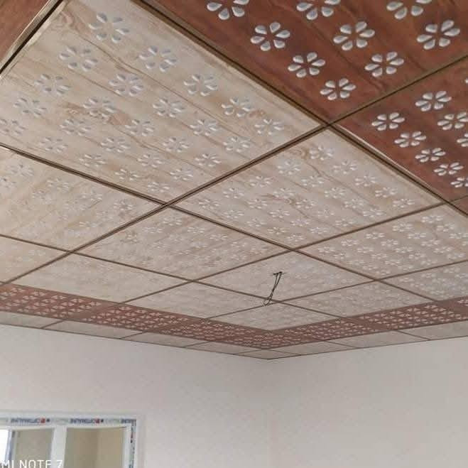 أشتغل صباغ بيوت تصليح بياض صبغ وجهات بنايات عاليه تغليف وراق جدران طلس ستان شغل مرتب ونضيف ***********
