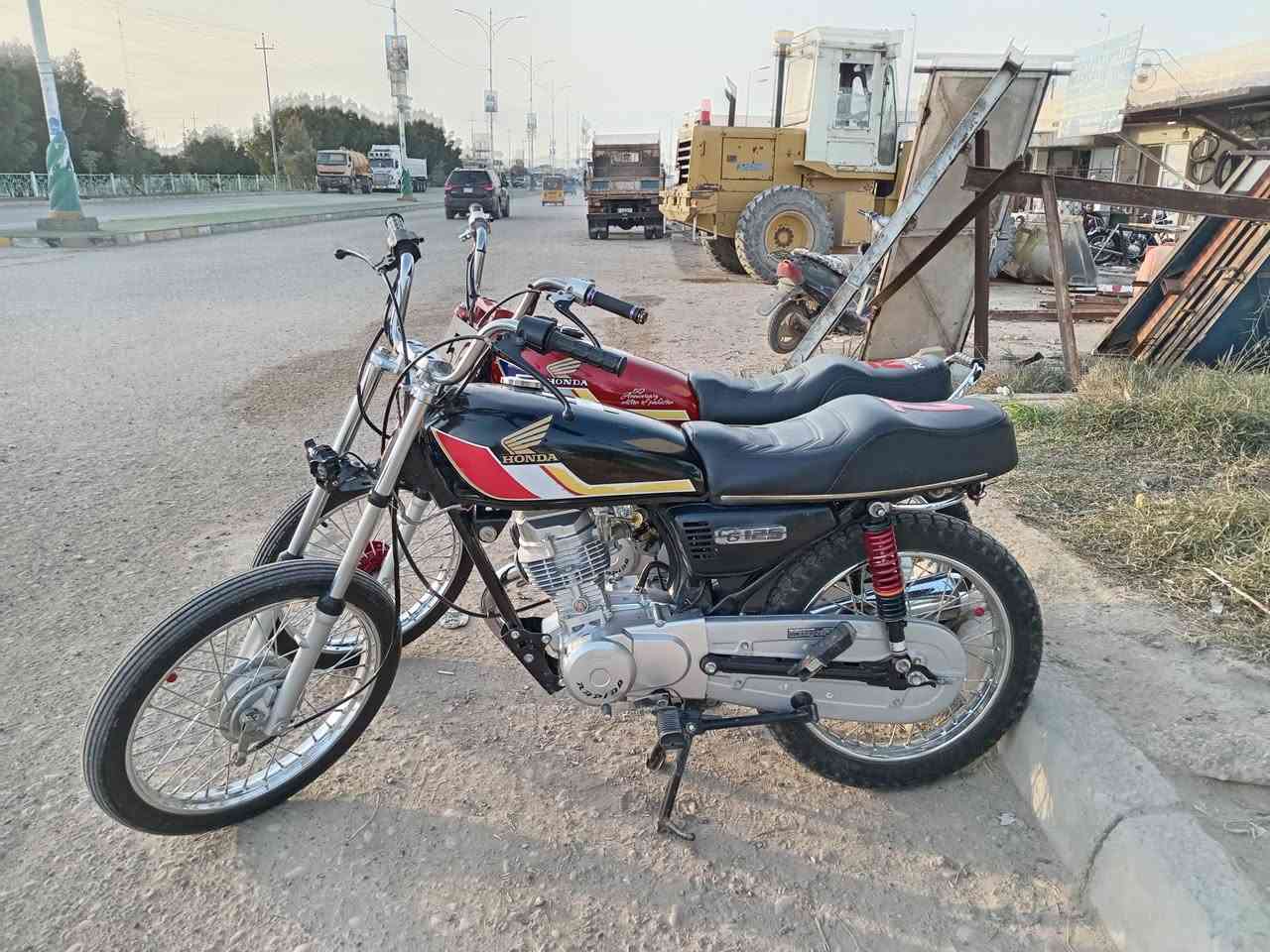 سلام عليكم دراجه2 لبيع مكاينَ2 رابيدو نضيفات دراجات نضيفات مكان ميسان علي الشرجي الافتفسار على هاذه الرقم ***********
