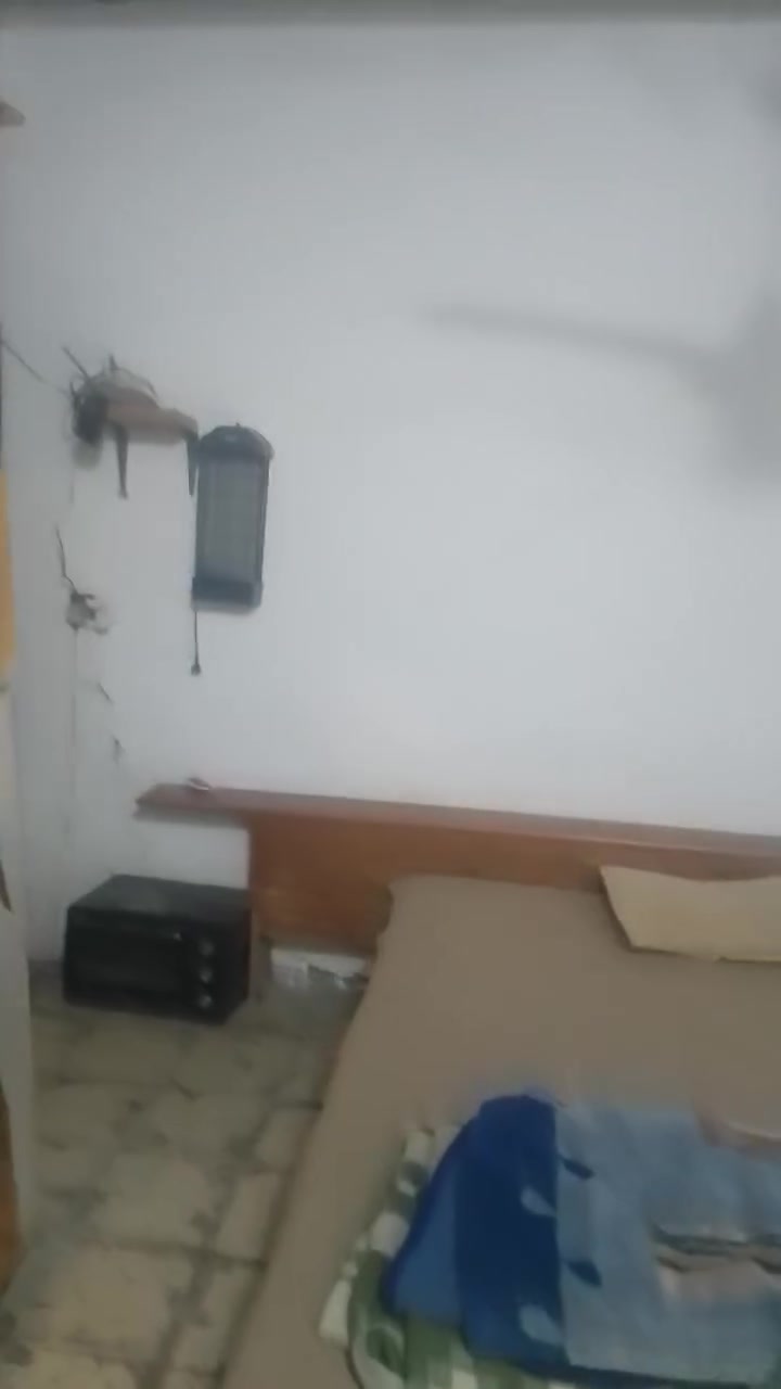 للبيع مقابيل مستشفى تركي
***********
