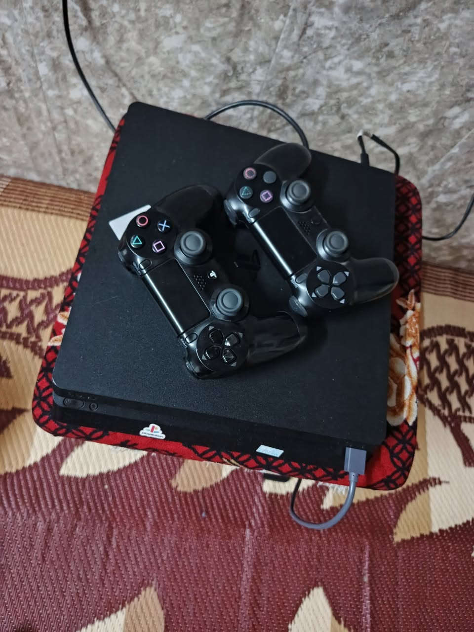 سوني اسلم نضام تسعه جهاز جديد مهكر بي العاب سعر ٢٨٠
السعر ٢٨٠  الرقم ***********
