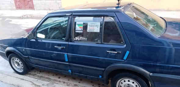 سياره للبيع جيتا موديل ١٩٩٠ سنويه جديده الي ٢٨ رقم انكليزي كابون بنزين مكينه شرط كير شرط استرن بور كابريته جديده الاتصال على الرقم *********** مكان قوسيات رقم ***********  السعر ٣٢ ورقه وبيها مجال٠
