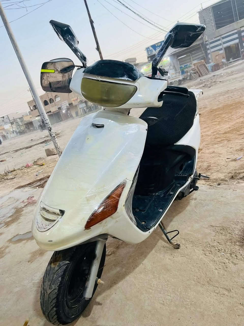 السلام عليكم دراجه فورتي ياباني للبيع دراجه كهربائيات كامله كلشي شغال مكان ديالى بعقوبه السعر 375 وبيها مجال للطيبين الجيه ايمن الاتصال والاستفسار على الرقم *********** او خاص
