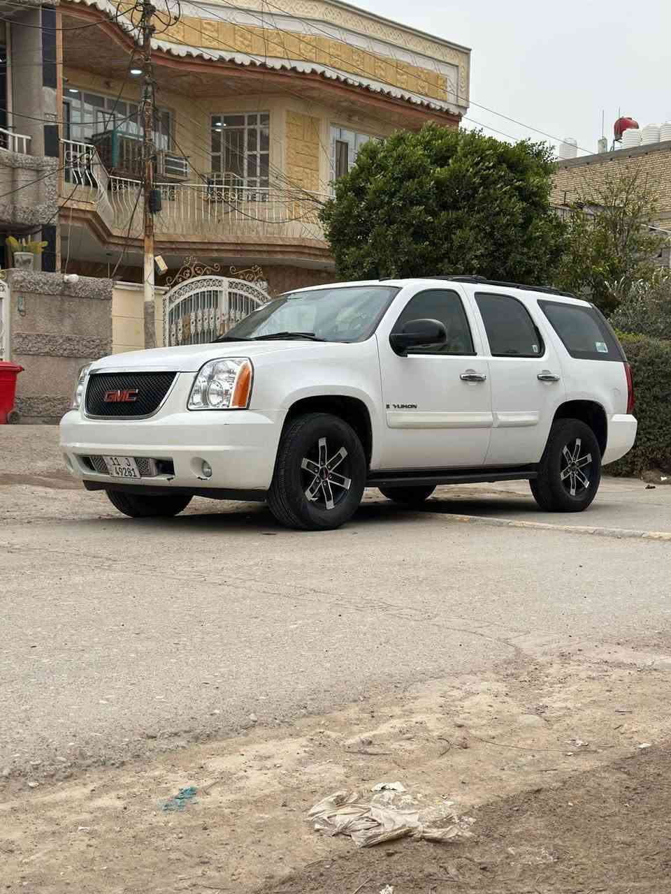 السلام عليكم اخوان
اقرة التفاصيل كلشي مذكور 
GMC Yukon 2009
جمسي يوكن 2009
رقم بغداد بأسمي
8سلندر 5300/ كير 1000
كير/مكينة/اكسل/خير من الله 
داخل جديد 
تبريد مركزي ثلج 
لايت زنون +بلوجكتر زنون جديد اصلي
جامة امامي جديدة
تخم تاير جديد
صدر امامي خلفي جديد 
شاشة كامرة خلفية  
تحكم ستيرن 
كشنات كهربائي 
انضمه قيادة 
جهاز انذار  
السيارة خير من الله احلة من الصور متحتاج اي مصرف جاهزة 
السيارة مبدل بيها سقف قمارة فقط اثر عامود انترنيت واكع عليه من فوك ومبدل 
السيارة بيه قطع صبغ بدون اي ضربة ابيع عام 
السعر 
165$ وبي مجال 
بيع او مراوس حسب القناعة
بغداد قرب مرور الحسينية  
للاستفسار اتصل على رقم ***********
