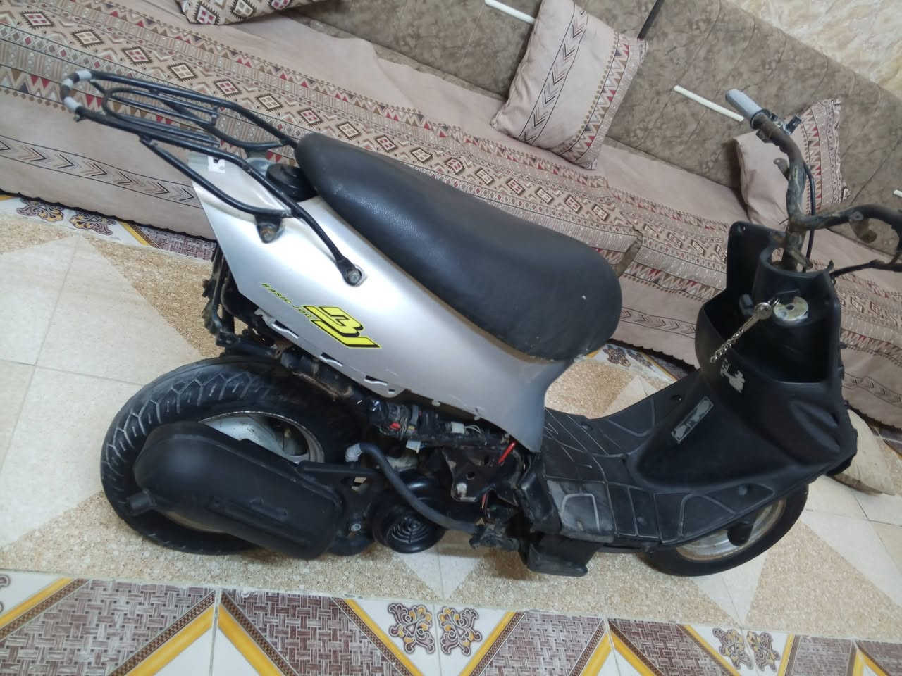 سلام عليكم  بيجي فحل للبيع فول نهضه ومعدل صفر جاج اشاير بكلايتات شغاله كلشي شغال بيه دراجه نضيفه حالين حربيه قبل جم يوم حربته غراضه موجوده سعر 260 وبيه مجال للطيبين  مو شراي لاتعبني ‏‪***********‬‏رقمي متواجد عل فيس

