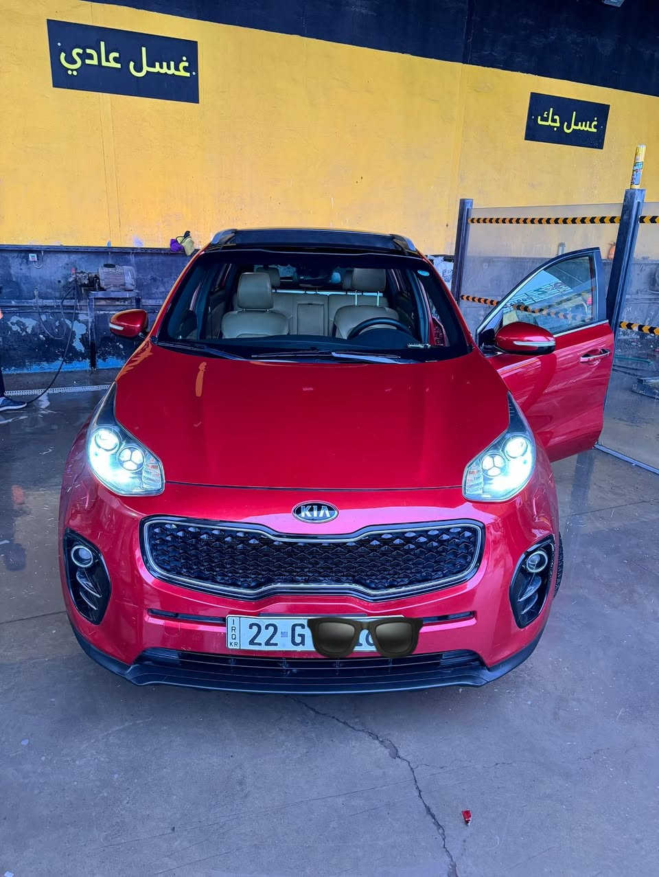 كيا سبورتج 2017
رقم اربيل وبأسمي
السيارة مكفولة من الضربة والبارد والصبغ
 ماشية 160 الف كيلو .. محرك 2400 GDI
مواصفات الفول المعروفة .. 
بصمة .. بانوراما .. شاشة كبيرة .. كشنات كهرباء الامامي تدفئة وتبريد والخلفي تدفئة فقط .. صندوك كهربائي .. نضام ترحيب باليدات .. ترحيب عن قرب .. حساس صندوق  .. مانع انزلاق .. ٣ اوضاع قيادة .. سايد بريك .. وباقي المواصفات الاعتيادية.

مكان السيارة اربيل 

السعر 170

واتساب ***********
