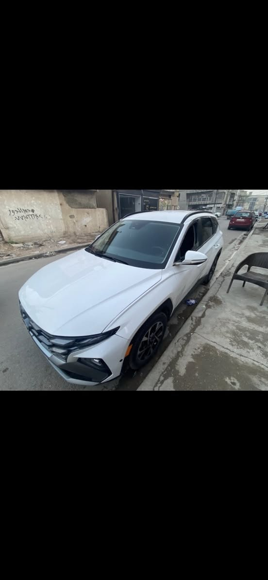 سلام عليكم
سياره توسان للبيع موديل ٢٠٢٥ سياره وارد امريكي 2 ويل مواصفات بصمه تشغيل عن بعد رادار امامي رادار خلفي نقطه عمياء كشن تدفئه وبيها بعد مواصفات 
الاستفسار / ***********
