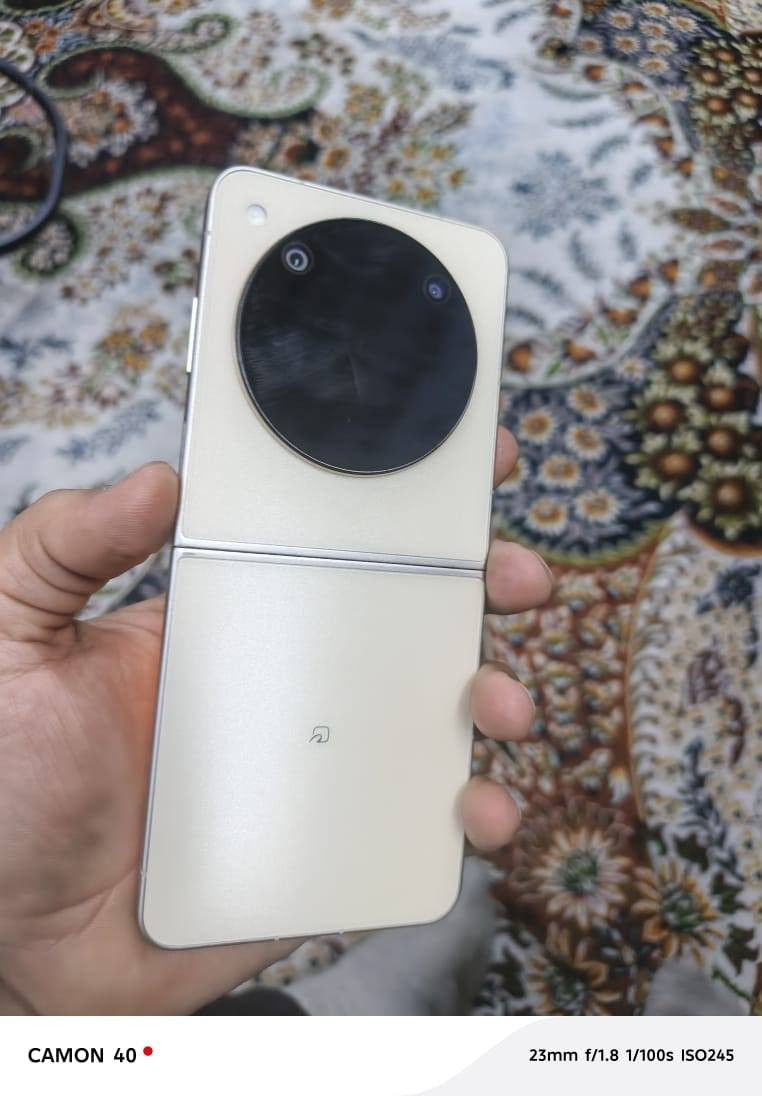 سلام عليكم تلفون ZTE libero flip ذاكره 128 العشوائيه 6 جهاز فول نضافه وقليل كلش من عنده قلاب ينفتح وينسد بي شاشه بل ضهر شخط مابي يخبل  سعره 300 وبي مجال كلش قليل مكاني الاعضميه ***********
