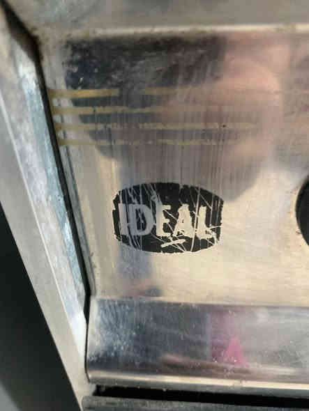 طباخ أستيل ماركة ايديال للبيع سعره ١٦٠ الف 
العنوان /  سرجنار شارع ابو سناء مجاور فندق برج الحياة بالضبط للاستفسار الاتصال 
***********
 واتساب ***********
