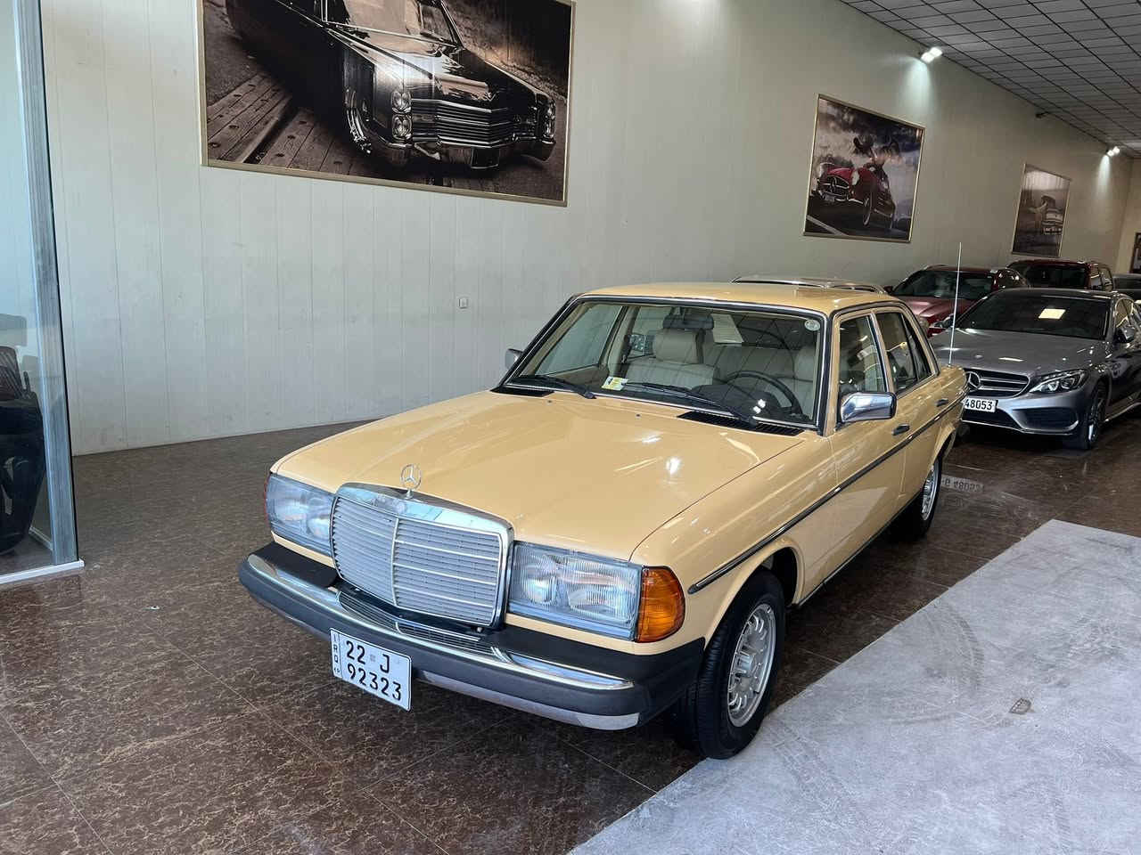 Mercedes Benz E300D TURBO DIESEL 1982
موديل ١٩٨٢ مواصفات امريكي 
دخول جديد 

ديزل ٥ سلندر توربو محرك گير تبريد بيلاد علي وضع الشركة محرك مامفتوح 

سعر  ٨٨$ورقة

مكان سيارة اربيل معرض هاشم للسيارات 

***********
***********
