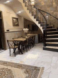 دار للايجار في شارع فلسطين استقبال خمس غرف نوم وغرفة اسوين وصالة واستق...