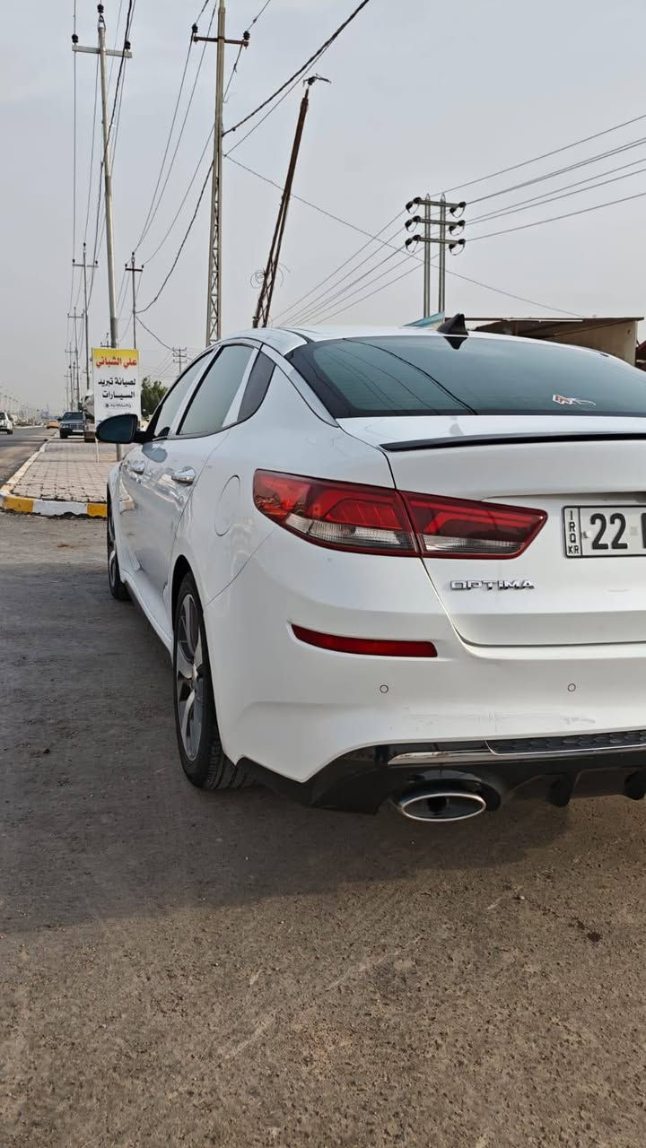 اللهم صل ع محمد وال محمد
النوع : Kia Optima
سعه المحرك 2.4 GDI طياره بدون اي دونز 
سنه الصنع : 2020 
رقم اربيل الجديد هزه جديده باسمي

الكير ولمحرك كفاله عامه بدون فتح 

الضرر بسيط جدا بدون بدواخل بدون ايرباك 
ملاحضه التبديل فقط البنيد باقي السياره ليبل واحد 
بيه بلعراق الداير مال جاملغ الخلفي وبيه بارد بسيط 
فقط لاغير 

السياره مكفوله من الشواصي ولغود ولدواخل حتى الايرباك بلاد

الموصفات 
1 كشنات جلد 
2 كشنات كهرباء 
3بصمه تشغيل 
4 ليد امامي خلفي 
5 توقف ذاتي مانع تصادم
6 نقاط عميه
7شاشه اعطال
8شاشه كبيره كار بلي 
9تحذير الخروج عن المسار 
10 تحكمات ستيرن 
11جام اوتو 
12كامره خلفيه اصل
13 نضام(SPORT_Eco) ✈️
14حساسات خلفيه 
15 اشاير بلمري
تبريد ثلج منضومه جديده
السيارع ربع ماتصرف عليها

جام السياره عليه عازل حراره اصلي 
السياره عليه ادامه كلشي جديد وكاله
تخم تاير جديد 

مكان السياره الديوانية مركز المدينه 
السعر مناسب بل نسبه النظافت السيارة تعال خاص و تدلل ❤️

اتصل وبخدمتك ***********
