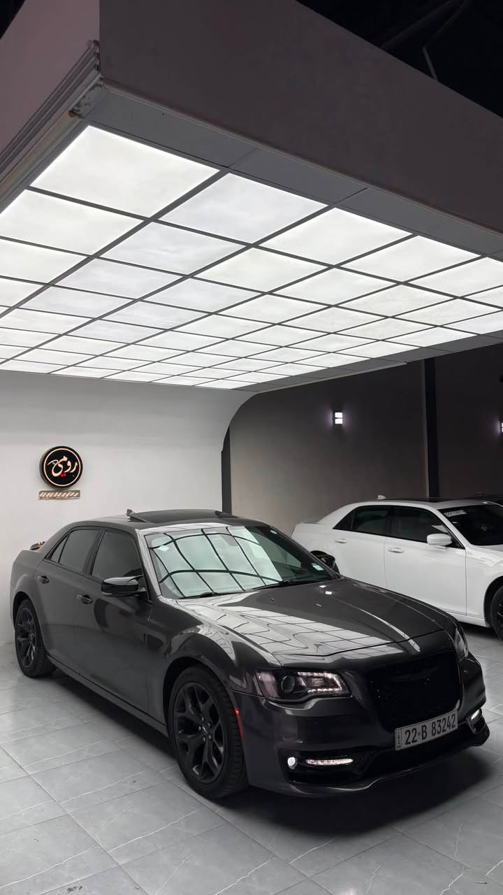 اوباما 2021 s
بانوراما كشنات جلد كهرب هيتر بل كشنات 
حادثها جاملغ خلفي فقط بدون دواخل بدون ايرباك السيارة جاهزه بدون اي نقص 
السعر 255$ وبيها مجال بسيطة 
مكان السيارة موصل 
***********
