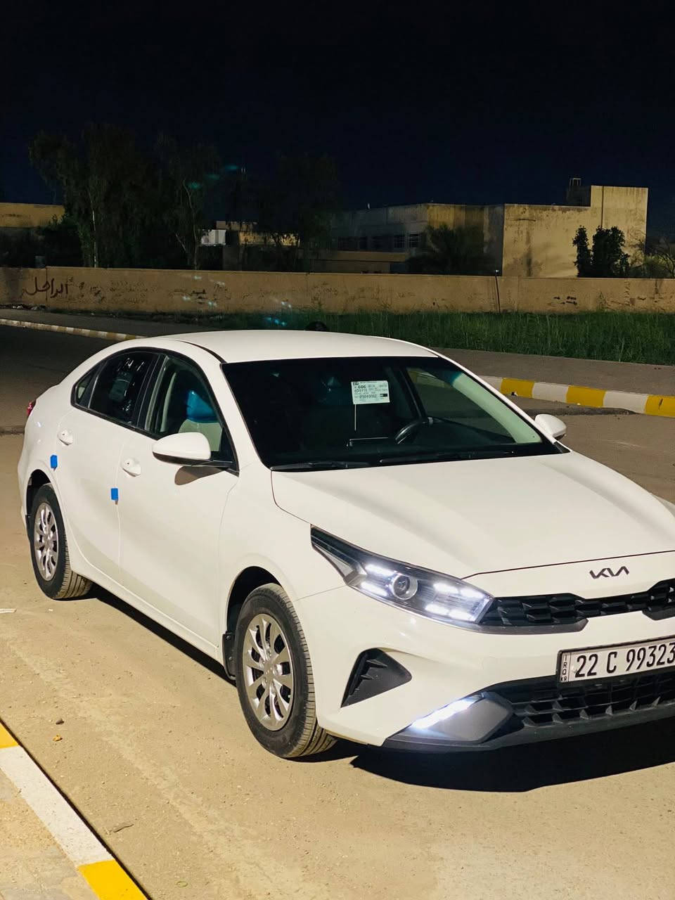 كيه سيراتو موديل  2024 خليجي 
المواصفات محرك 1600 
قطعتين تبريد 
يعني نص فول سياره ماشيه ٣٠ الف 
مكفوله كفاله عامه من كلشي بعده سياره ع وضع الشركه من كل نواحي مكفوله 
بسم كردي تحويل او وكاله حاضر 
عنوان واسط الصويره 
*********** اتصل 🗣📲📞 ودلل وسعره بي مجال

