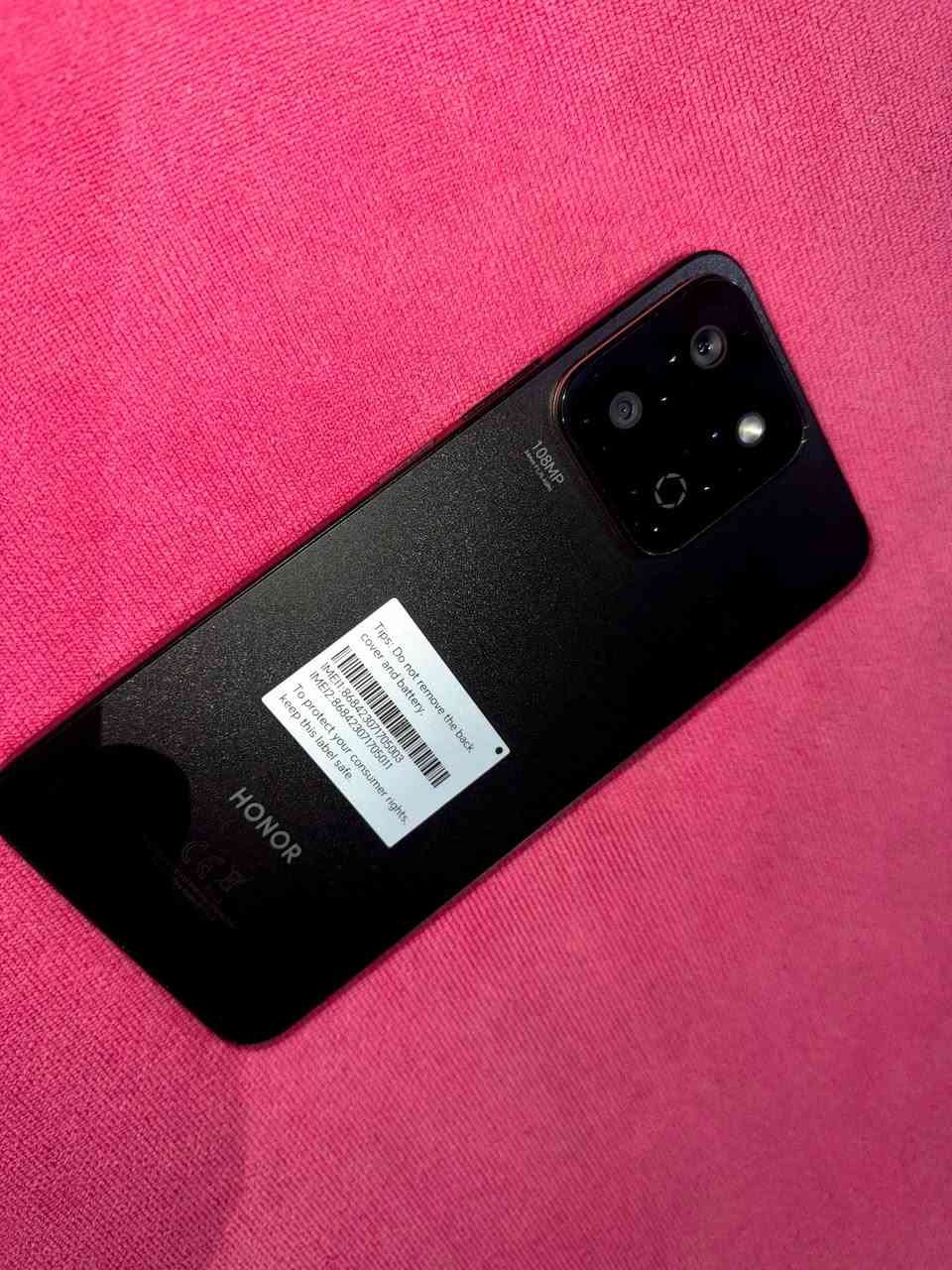 هونر x7c
نظافة 100% 
الملحقات فقط شاحنة
الذاكرة 256 جيجابايت
الرام 16 جيجابايت 
الكاميرا 108 + 2 ميجابكسل
المعالج Snapdragon 685
البطارية 6000 مللي أمبير 
الشحن السريع 35 واط
مقاوم للغبار والرذاذ الماء بمعيار IP64
السعر 150 وبي مجال 
***********
