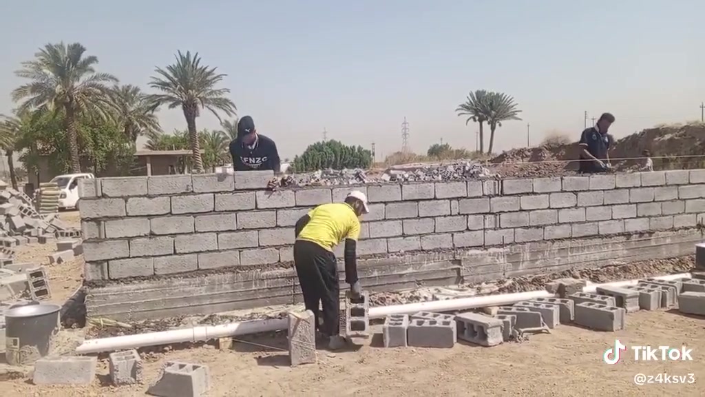 سلام عليكم خلفه بناء بلوك ***********
