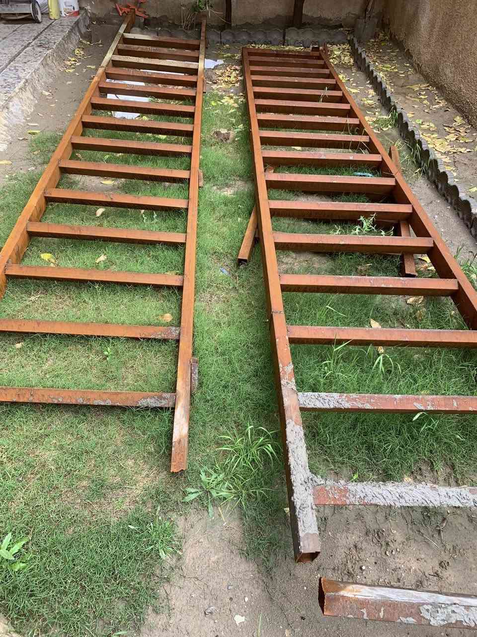 درج للبيع.حديد ثقيل تركي طول 6 متر
بغداد الشعب السعر 

350 الف ثنيناتهن

***********
