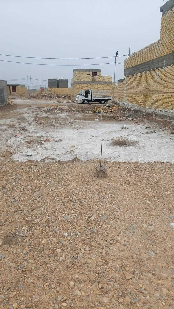 قطعه للبيع نعمانية مجمع الطالقاني
زراعي عقد ٢٥ مصدق من المحكمة
مساحه 163 متر واجهه 6ونص م  نزال 25 م
استفسار اكثر 
الاتصال على الرقم ***********
***********
