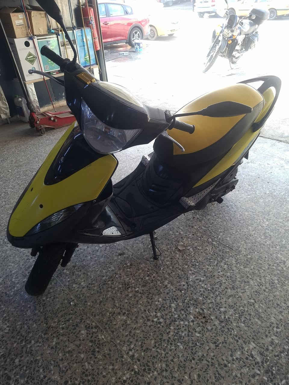 ماكس عدله لون مميز دراجه جاهزه سعر مليون مكاني بغداد كمب ساره ***********
