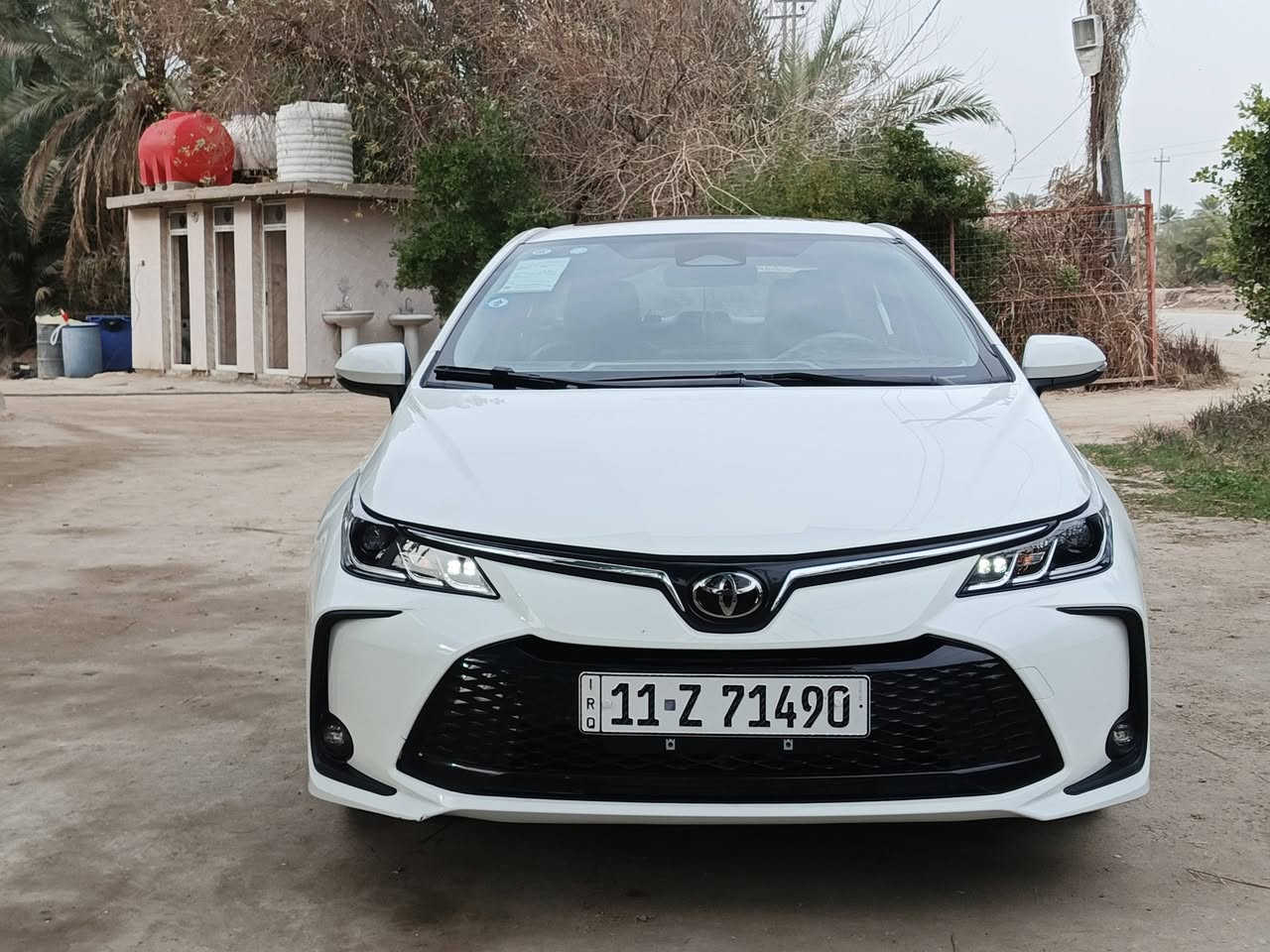 🚗 للبيع 

Toyota Corolla-2024  

تويوتا كورولا 2024  وارد صيني

🌍 المدينة –  كربلاء 

•   🛣️  المسافة المقطوعة    - 18 الف  كلم 
------------------------------------------------------------ 
💰 السعر:        علق        تويوتا كورولا 2024

وسوف يتم الرد على الخاص برسالة بالسعر ورقم البائع 
✅ المواصفات :

تويوتا كورلا – شبه زيرو
📆 الموديل: 2024
🚘 الممشى: 18 الف كم فقط

⚙️ المحرك: 4 سلندر – 1800 سي سي بنزين
🛞 الويل: 17 إنج
🌍 الوارد: صيني
🛡️ الضمان: مكفولة
• بصمة تشغيل + دخول ذكي
• شاشة وسطية لمس  كبيرة
• Apple CarPlay & Android Auto
• كاميرا خلفية
• حساسات خلفية وأمامية
• رادار أمامي للتحذير من الاصطدام
• مثبت سرعة ذكي (Adaptive Cruise Control)
• تحذير مغادرة المسار
• نظام المحافظة على المسار
• تكييف أوتوماتيك
• تحكم ستيرن جهتين
• عدادات ديجيتال
• مرايا كهرباء مع طي وإشارة
• أنوار LED أمامية وخلفية
• جنوط ألمنيوم 17 إنج
• نظام الثبات الإلكتروني ESP
• مانع الانزلاق
• فرامل ABS + توزيع إلكتروني
• قفل مركزي + إنذار
• منافذ USB أمامية وخلفية
• بلوتوث للمكالمات والموسيقى
• أوضاع قيادة (Eco / Normal / Sport)
• فتحات تكييف خلفية
• تشغيل عن بعد

#للبيع #سيارات_للبيع #سيارات #كربلاء 

#زيرووو 

           ملاحضه رقم صاحب السياره ***********

