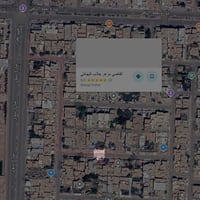 قطعة ارض للبيع المساحة 300 الواجهة 10 والنزال 30  وتنباع نصف ماكو مشكل...
