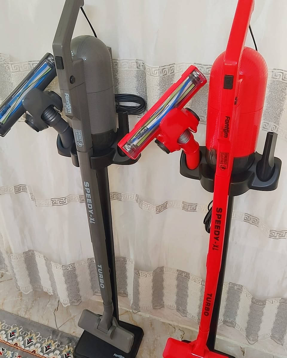 مكنسة سبيدي XL تيربو | قوة، راحة، وأناقة 

متحركة مع دوران 360° للوصول لكل زاوية
🔹 قوة سحب هائلة: 3000 EUD لأقوى 
إذا تبحث عن أداء قوي وتنظيف عميق بتصميم عصري،
سبيدي XL تيربو باللون الرصاصي والأحمر هي الخيار الأمثل لكل بيت 👌
🔹 طول الواير: 7.25 متر لحرية حركة أكبر
🔹 خزان أكبر مضاعف لتنظيف أطول بدون توقف
🔹 قطعة اسفل الخزان قابلة للفتح لتفريغ الأوساخ بسهولة ونظافة
🔹 فلتر إضافي لتنقية الهواء لهواء أنقى وصحة أفضل
🔹 ستاند مخصص لتركيب جميع الأجزاء، ترتيب أنيق ولمسة جمالية
للحجز مراسله الصفحه او واتساب 
075-104-77063


**إذا كنت صاحب هذا الإعلان وتريد حذفه لأي سبب، رجاءا أرسل رسالة إلى الدعم الفني**