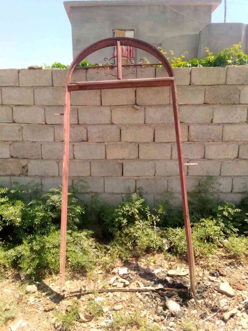 يوجد ملابن العرض متر وربع للبيع السعر 20وبي مجال ***********
